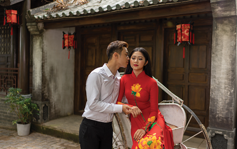 TÌNH ĐẦU KHÓ QUÊN!