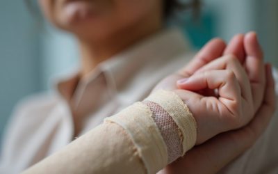 TRẠNG THÁI “LIẾM VẾT THƯƠNG” TRONG TRỊ LIỆU SANG CHẤN